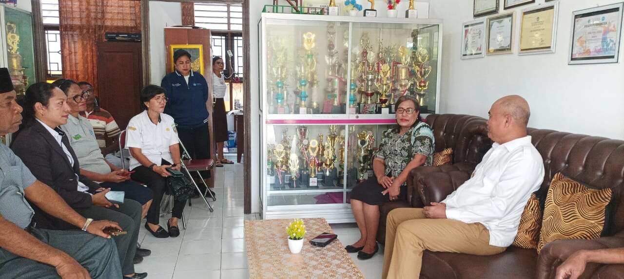 Kunjungan Bupati Kabupaten Kepulauan Aru Ke SMA PGRI DOBO 2025